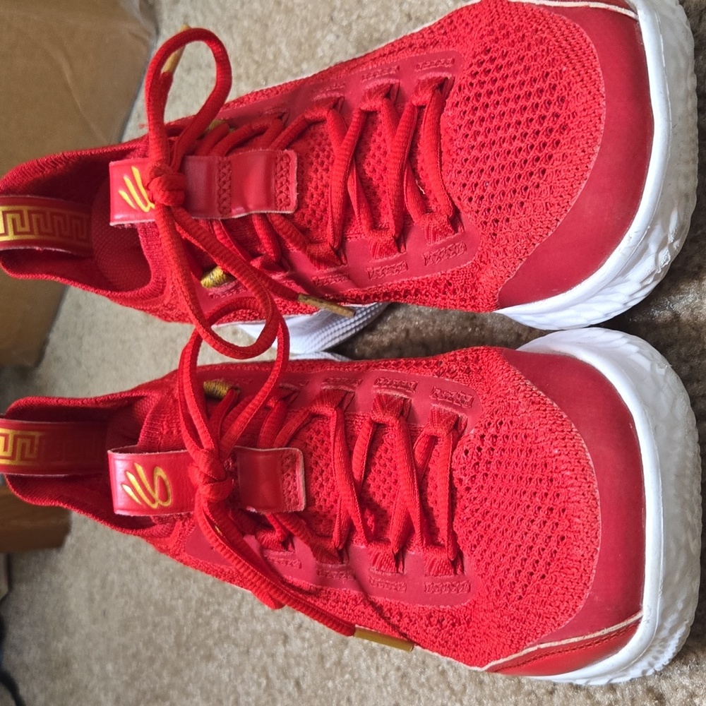 6.5Y Curry 8 CNY